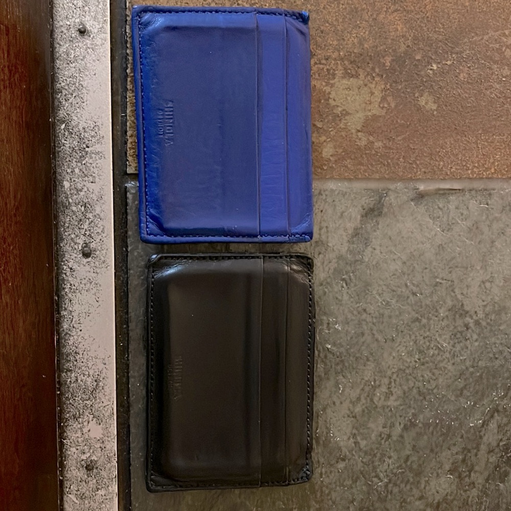 Shinola car holder wallet.